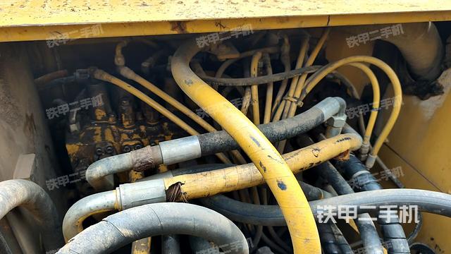 駕駛室頂部俯視（上車部件）