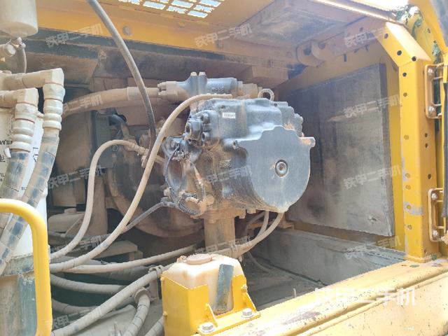 液壓泵斜45?左（大件艙室）