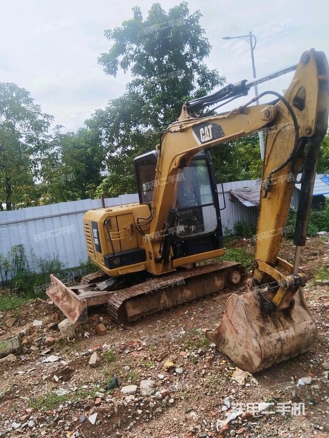 卡特彼勒CAT?305.5E2 小型液壓挖掘機(jī)