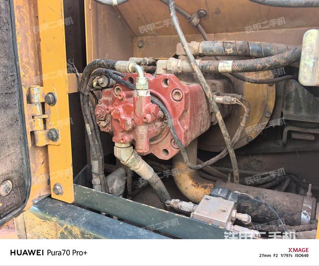 液壓泵斜45?左（大件艙室）