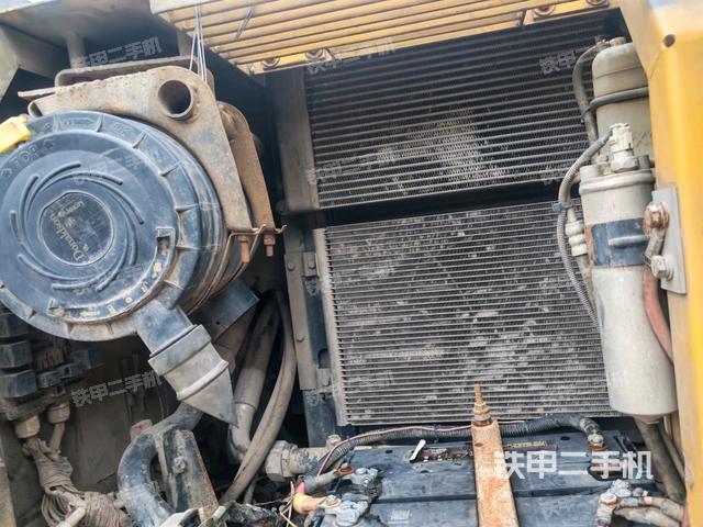 散熱器正面（大件艙室）