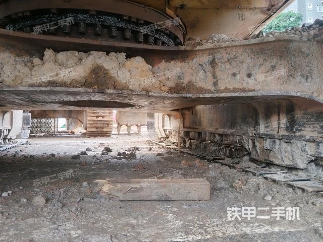 大臂整體?右側(cè)（工作和回轉(zhuǎn)裝置）