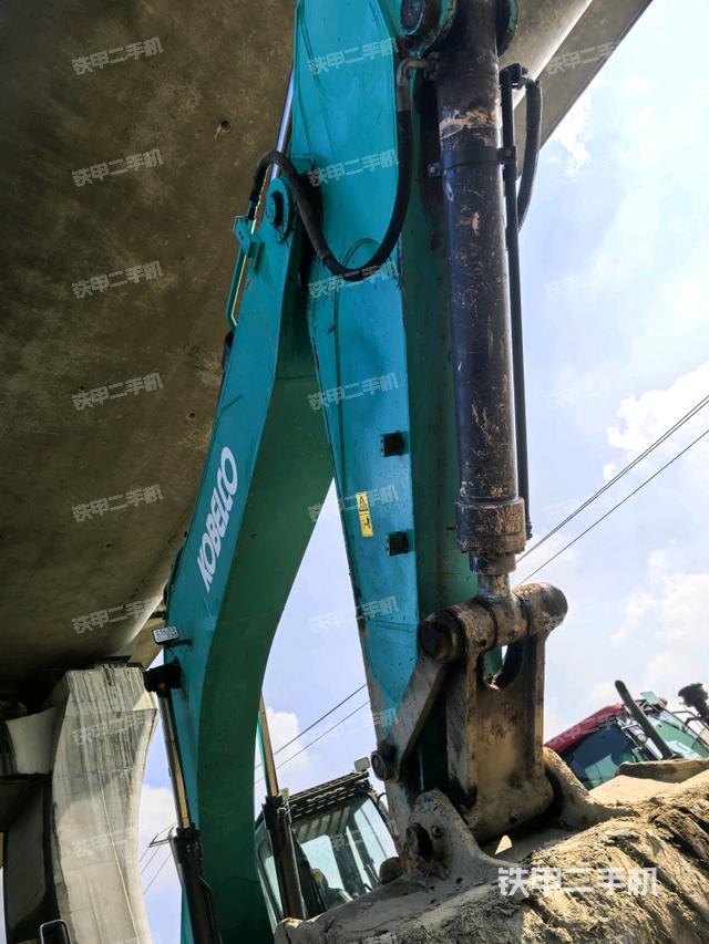 大臂油缸整體?豎拍（工作和回轉裝置）