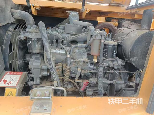 發(fā)動(dòng)機(jī)整體俯視(整機(jī)外觀) 發(fā)動(dòng)機(jī)整體俯視(整機(jī)外觀)