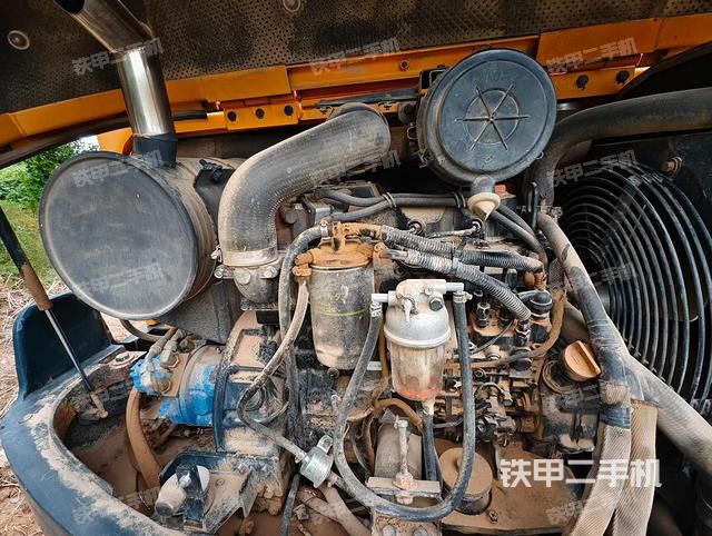 發(fā)動機(jī)整體俯視（整機(jī)外觀）