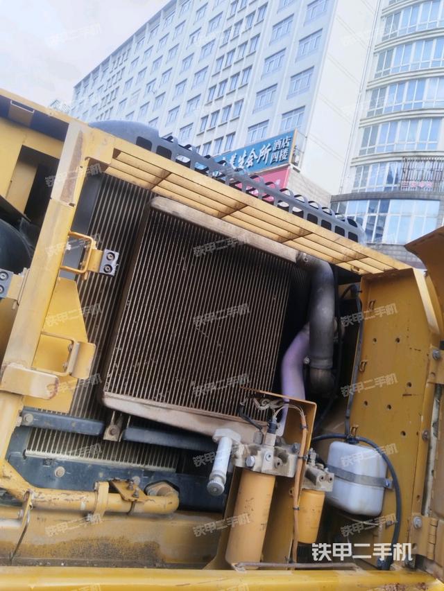 散熱器正面（大件艙室）