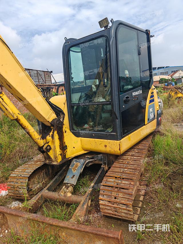 驾驶室整体（整机外观）