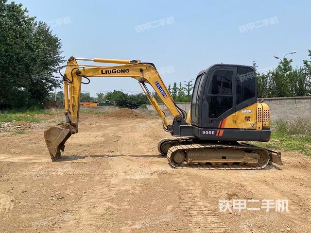 柳工CLG906E挖掘機(jī)