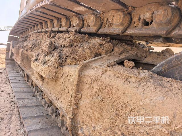 右側(cè)履帶整體（行走機(jī)構(gòu)）