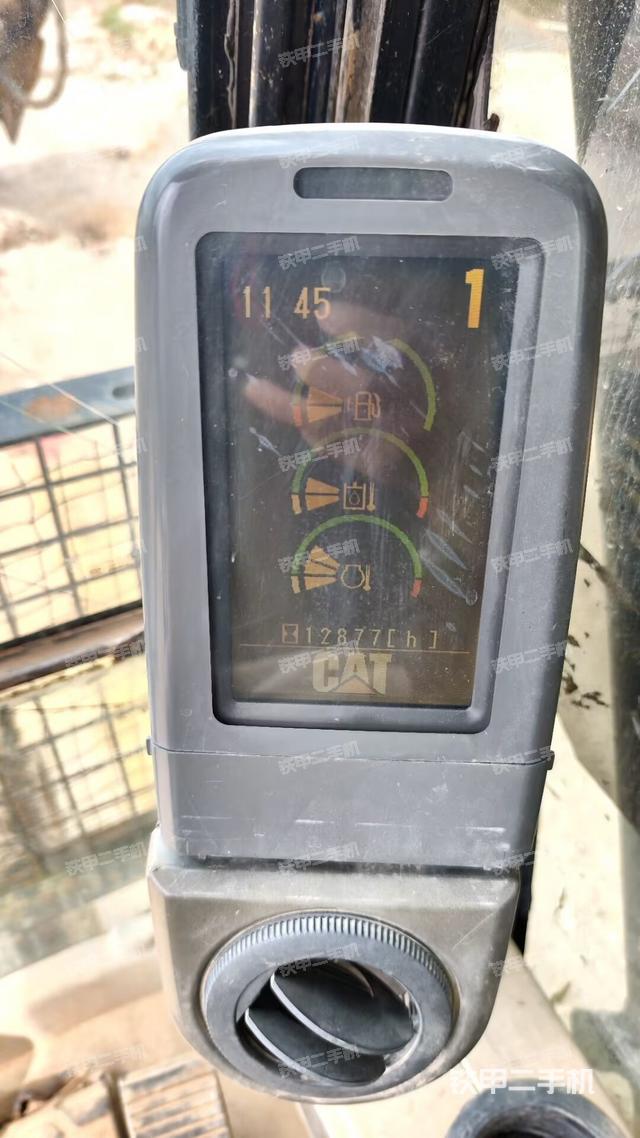 座椅右側控制臺/鑰匙門/油門/含右手柄（駕駛室部分）