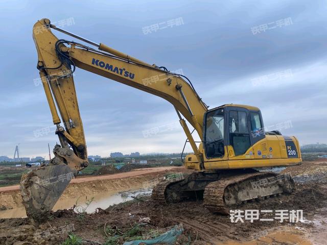 小松PC200-7挖掘機(jī)