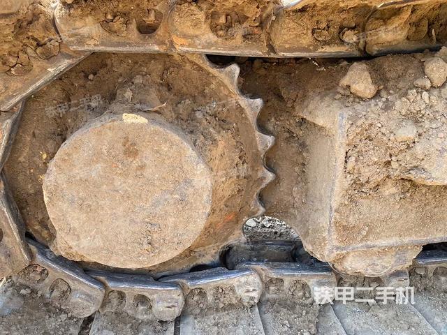 單側(cè)履帶整體（整機(jī)外觀）