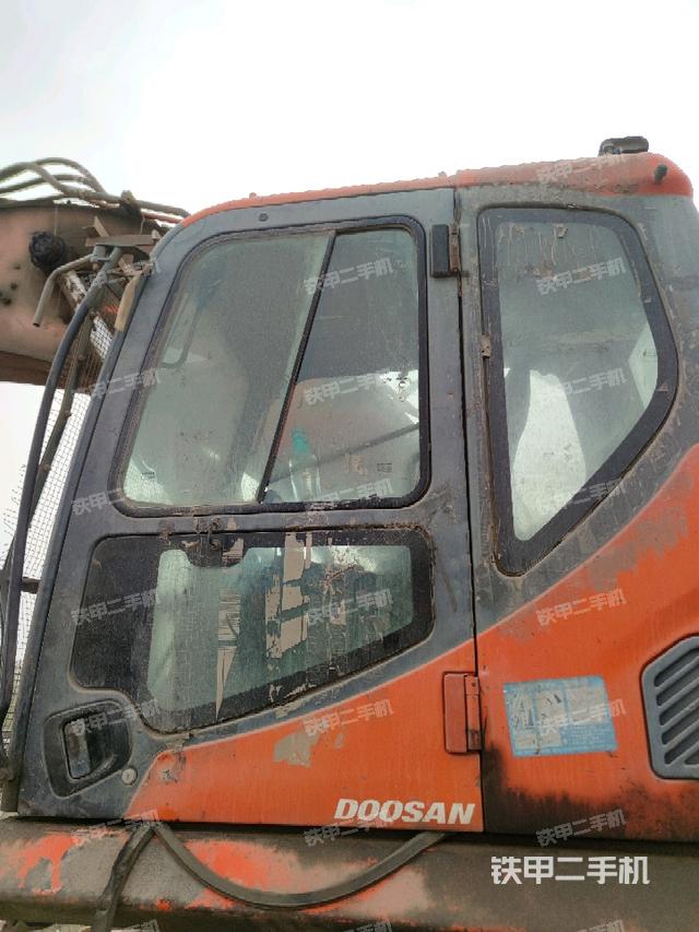 駕駛室正側（駕駛室部分）