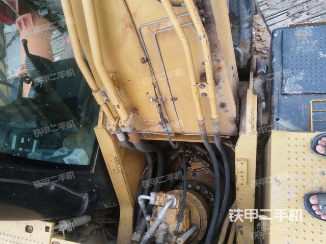 小臂整體右前（工作和回轉(zhuǎn)裝置）