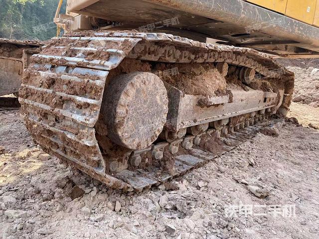 單側(cè)履帶整體（整機(jī)外觀）