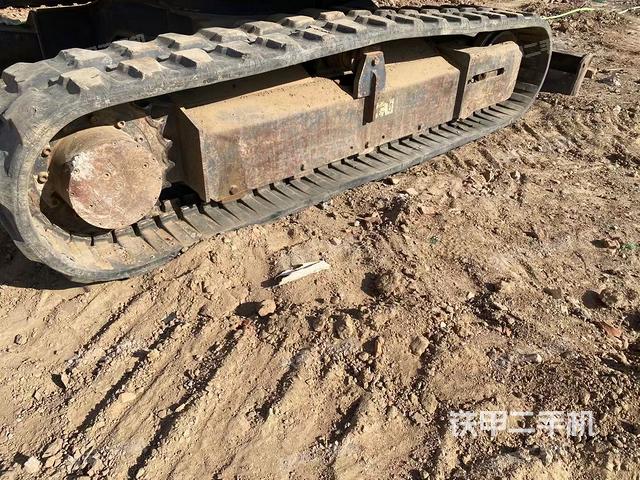 單側履帶整體（整機外觀）