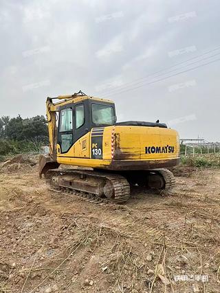 小松PC110-7挖掘机实拍图片