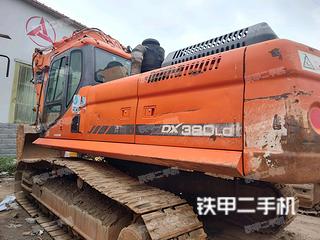 斗山DX380LC挖掘机实拍图片