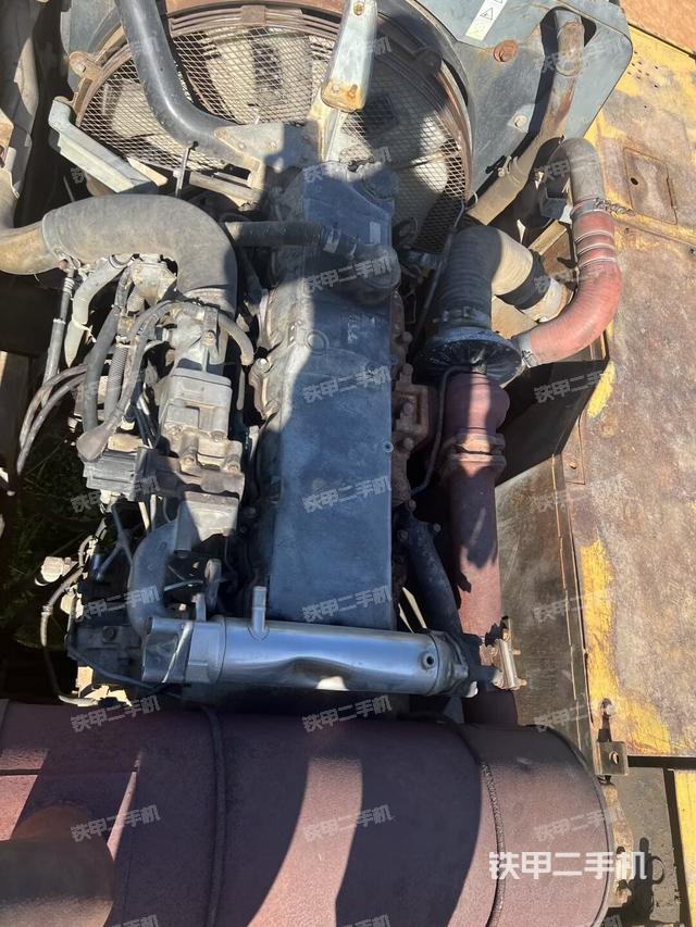 氣門室蓋螺絲特寫（上車部件）