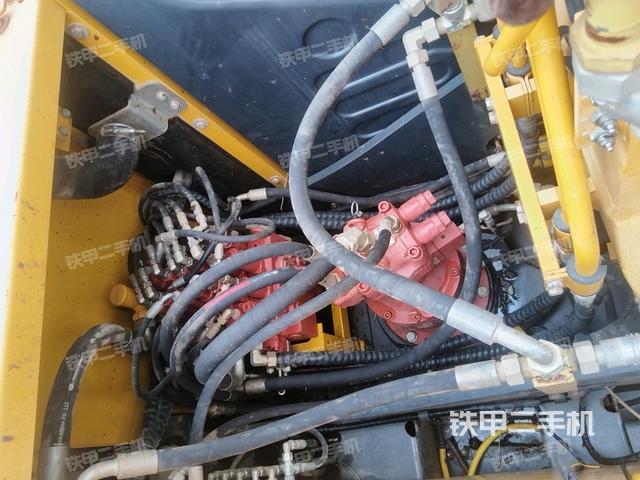 回轉(zhuǎn)馬達(dá)（上車部件）