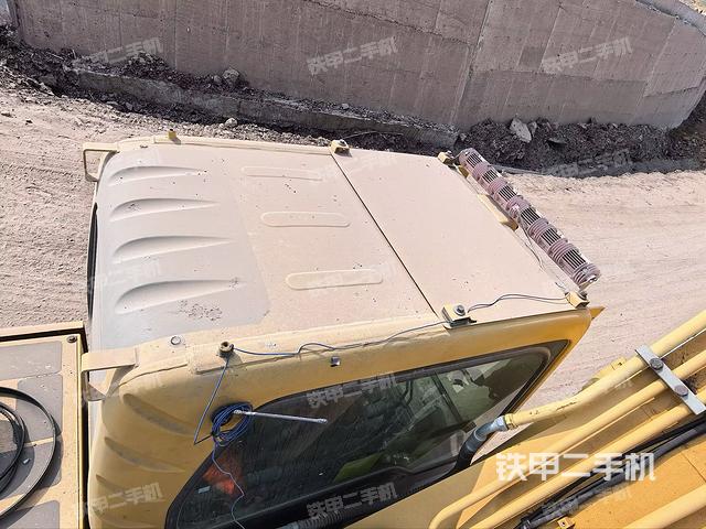 駕駛室頂部俯視（上車部件）