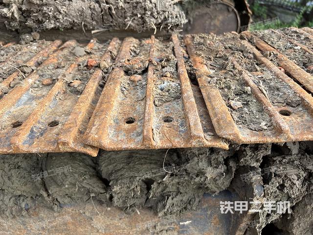 單側(cè)履帶整體（整機外觀）