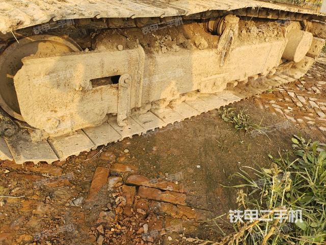 單側(cè)履帶整體（整機(jī)外觀）