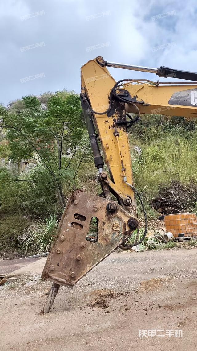 大臂整體?右側（工作和回轉裝置）