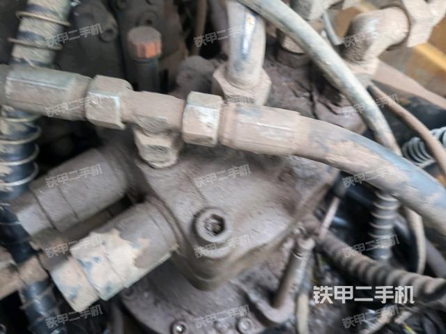 回轉(zhuǎn)馬達（上車部件）