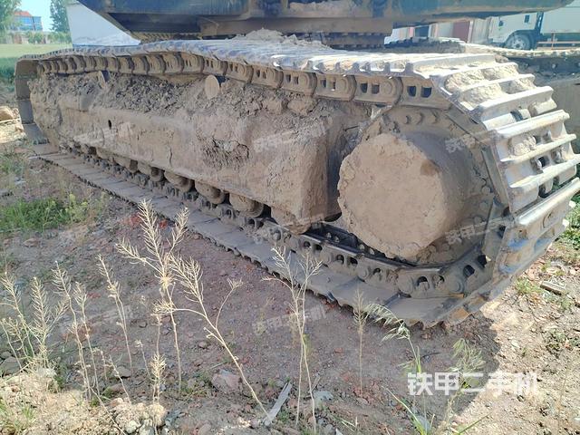 单侧履带整体（整机外观）