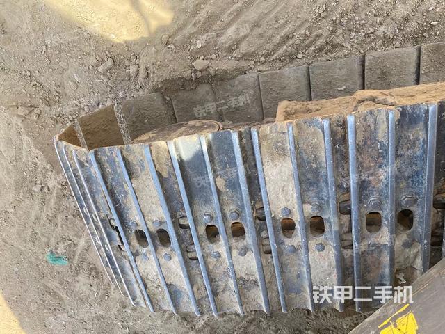 單側(cè)履帶整體（整機(jī)外觀）