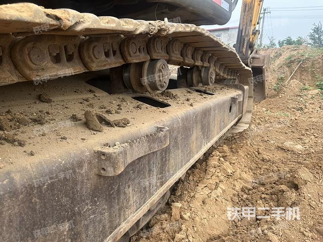 单侧履带整体（整机外观）