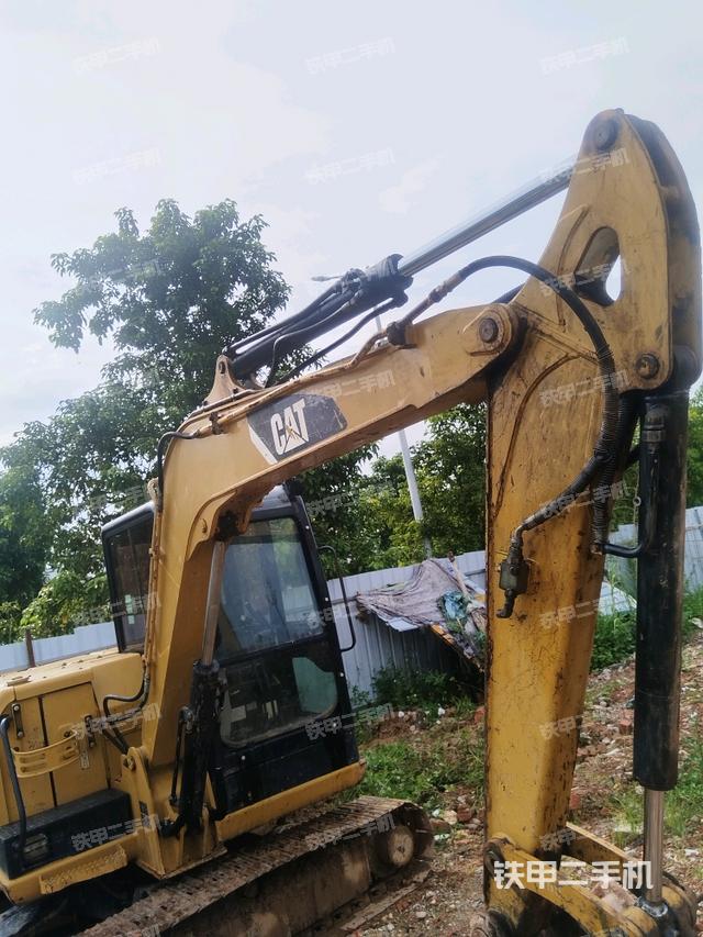 鏟斗右后整體（工作和回轉(zhuǎn)裝置）