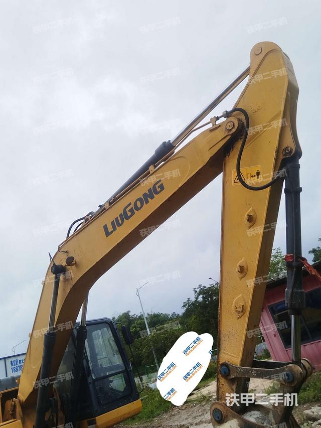 小臂整體左后（工作和回轉(zhuǎn)裝置）