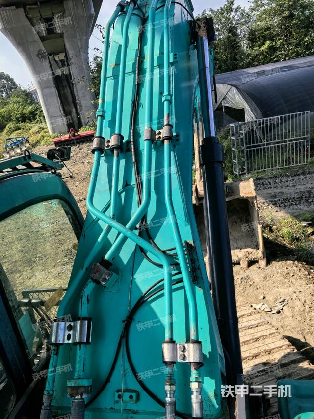 大臂背部俯視（工作和回轉裝置）