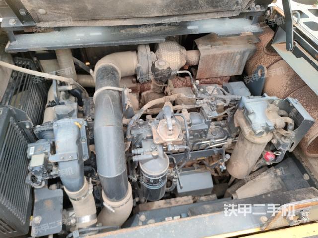 氣門室蓋螺絲特寫（上車部件）