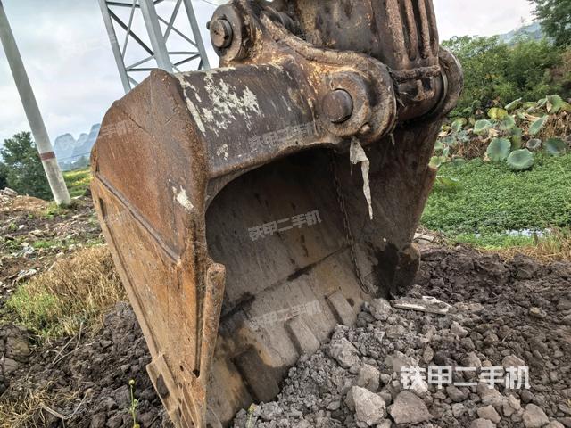 大臂油缸整體?豎拍（工作和回轉裝置）