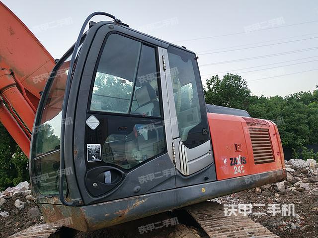 驾驶室整体（整机外观）