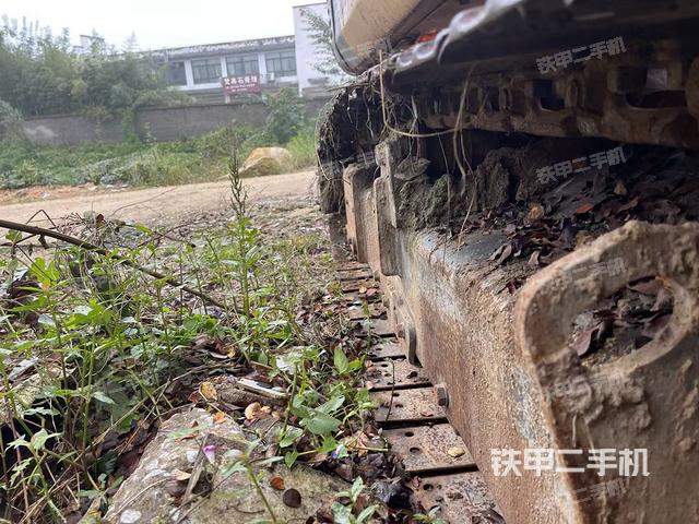 單側(cè)履帶整體（整機(jī)外觀）