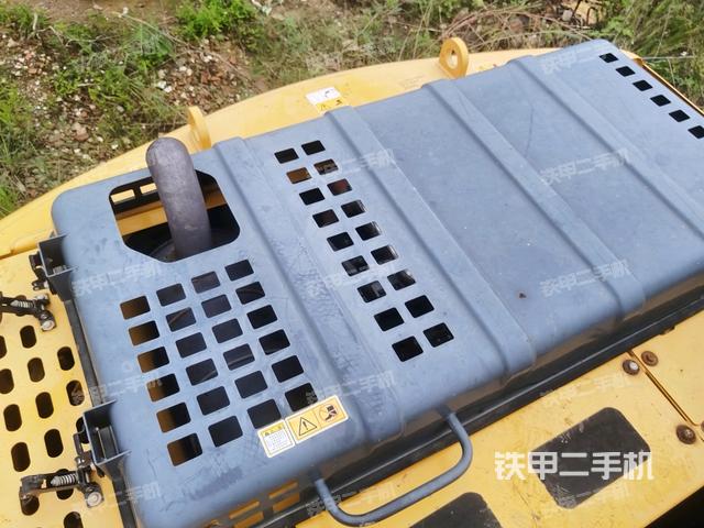 駕駛室頂部俯視（上車部件）