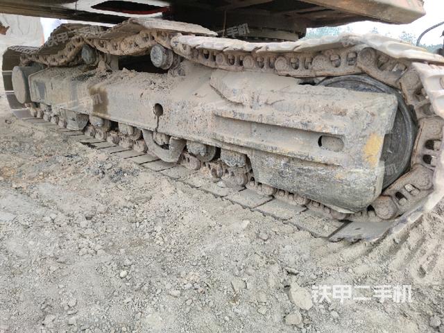 右側履帶整體（行走機構）