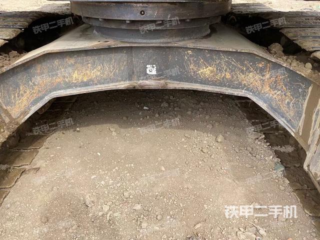 單側(cè)履帶整體（整機(jī)外觀）