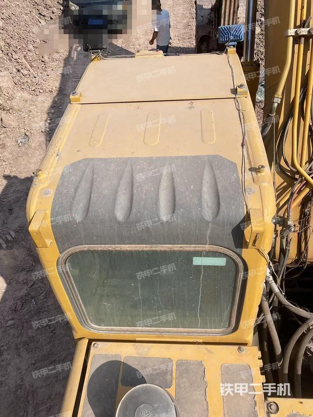 駕駛室頂部（整機(jī)外觀）