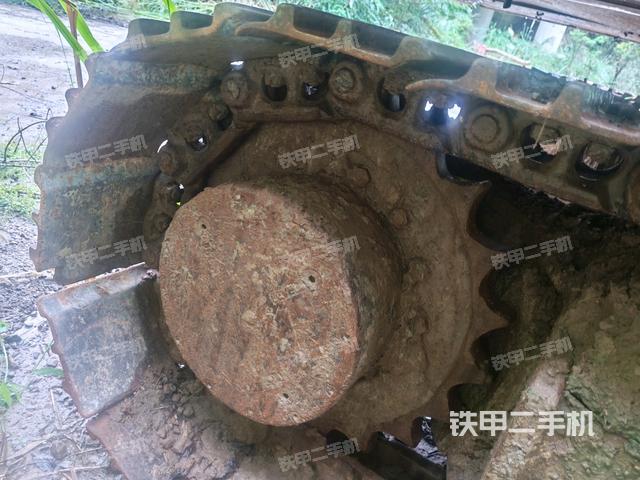 右驅(qū)動輪(行走機構(gòu)) 右驅(qū)動輪(行走機構(gòu))