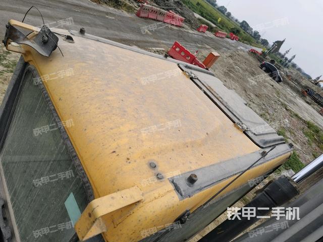 駕駛室頂部俯視（上車部件）