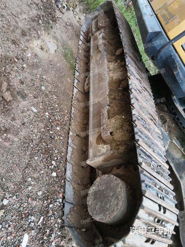 左側(cè)履帶整體?（行走機(jī)構(gòu)）