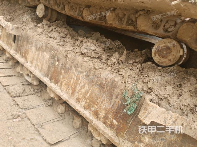 右側(cè)履帶整體（行走機構(gòu)）