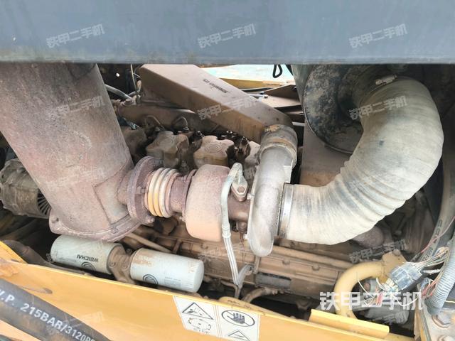 風(fēng)扇及皮帶（推土機(jī)發(fā)動機(jī)艙）