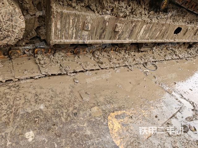 右側(cè)履帶整體（行走機構(gòu)）