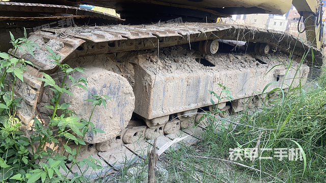 单侧履带整体（整机外观）